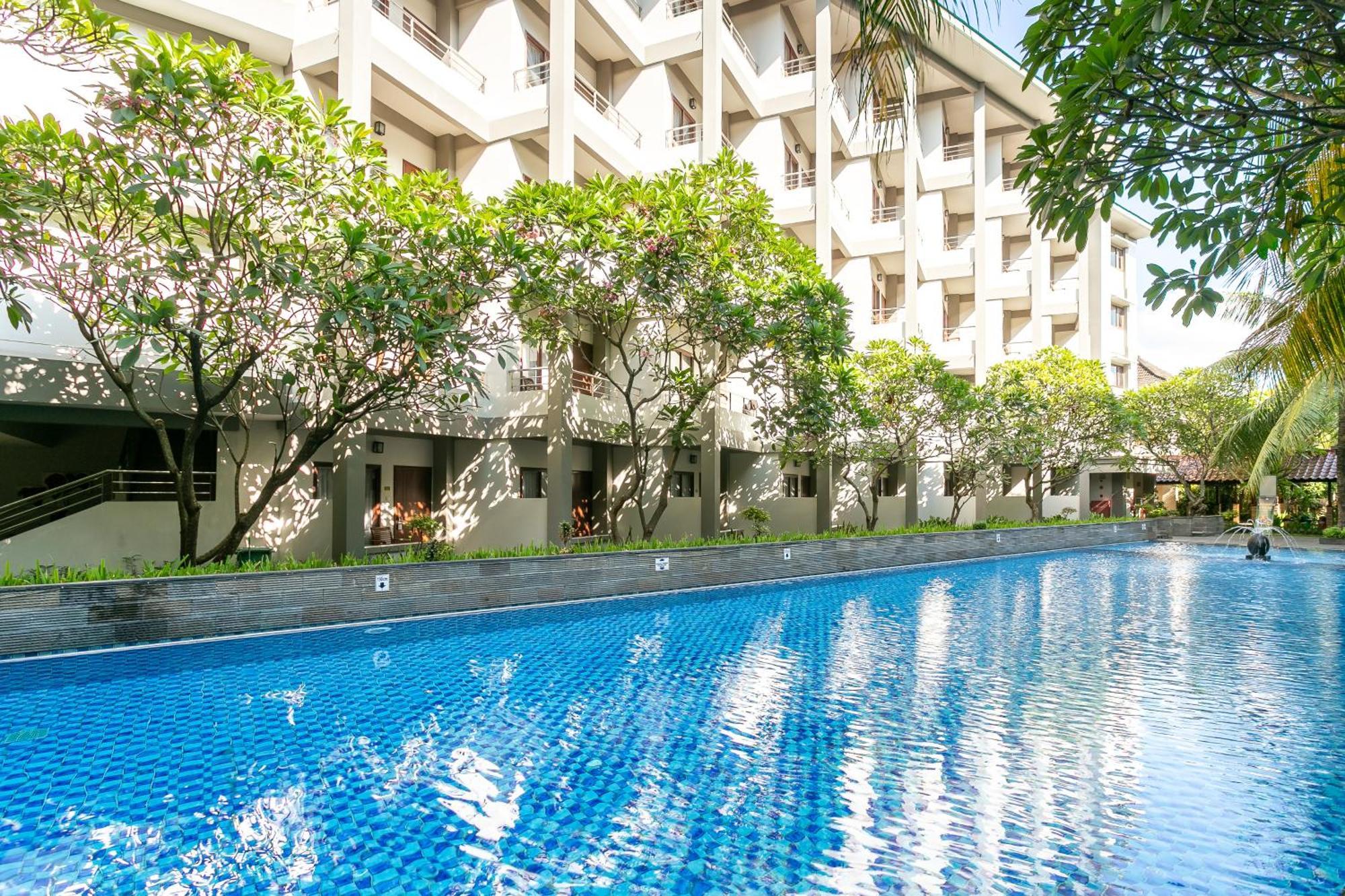 Lombok Garden Hotel Матарам Экстерьер фото
