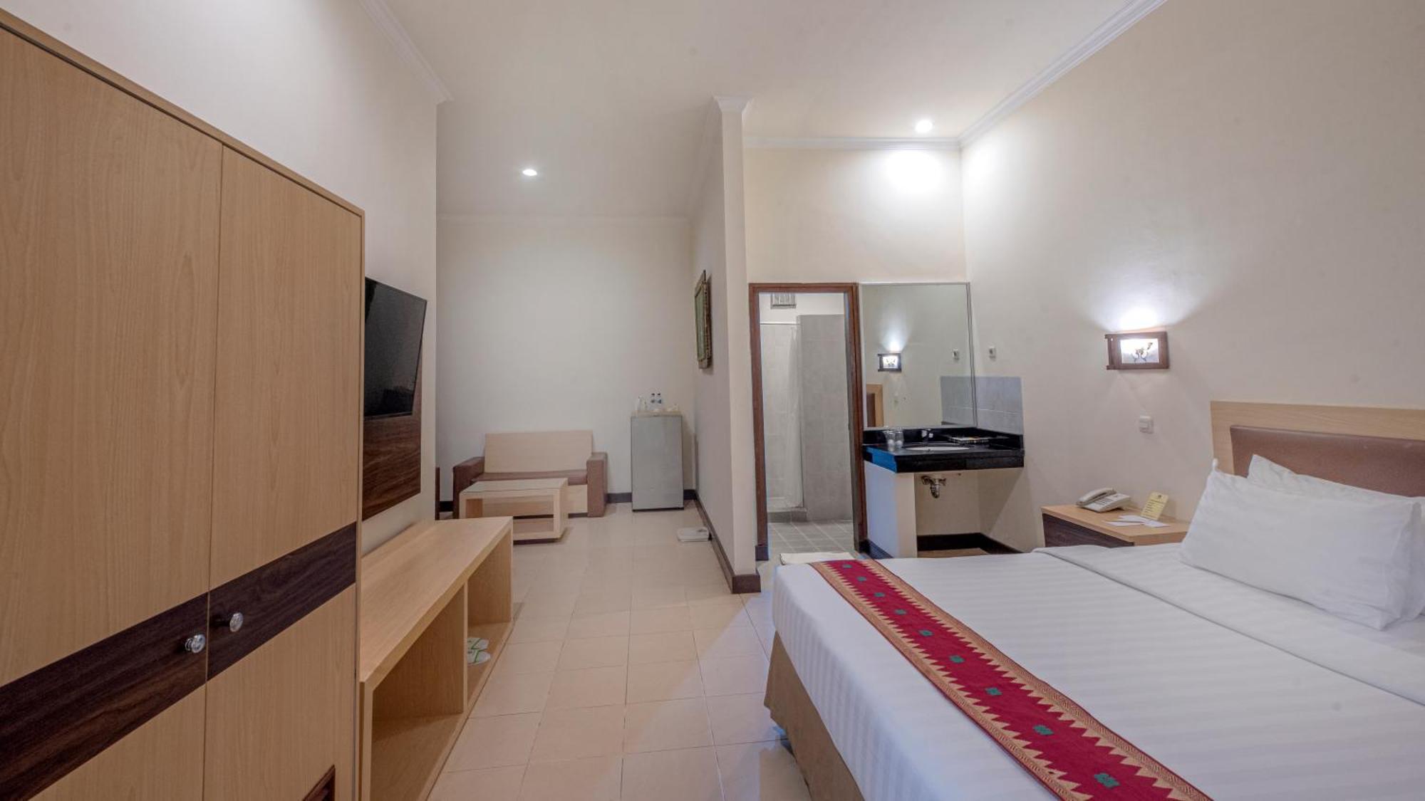 Lombok Garden Hotel Матарам Экстерьер фото