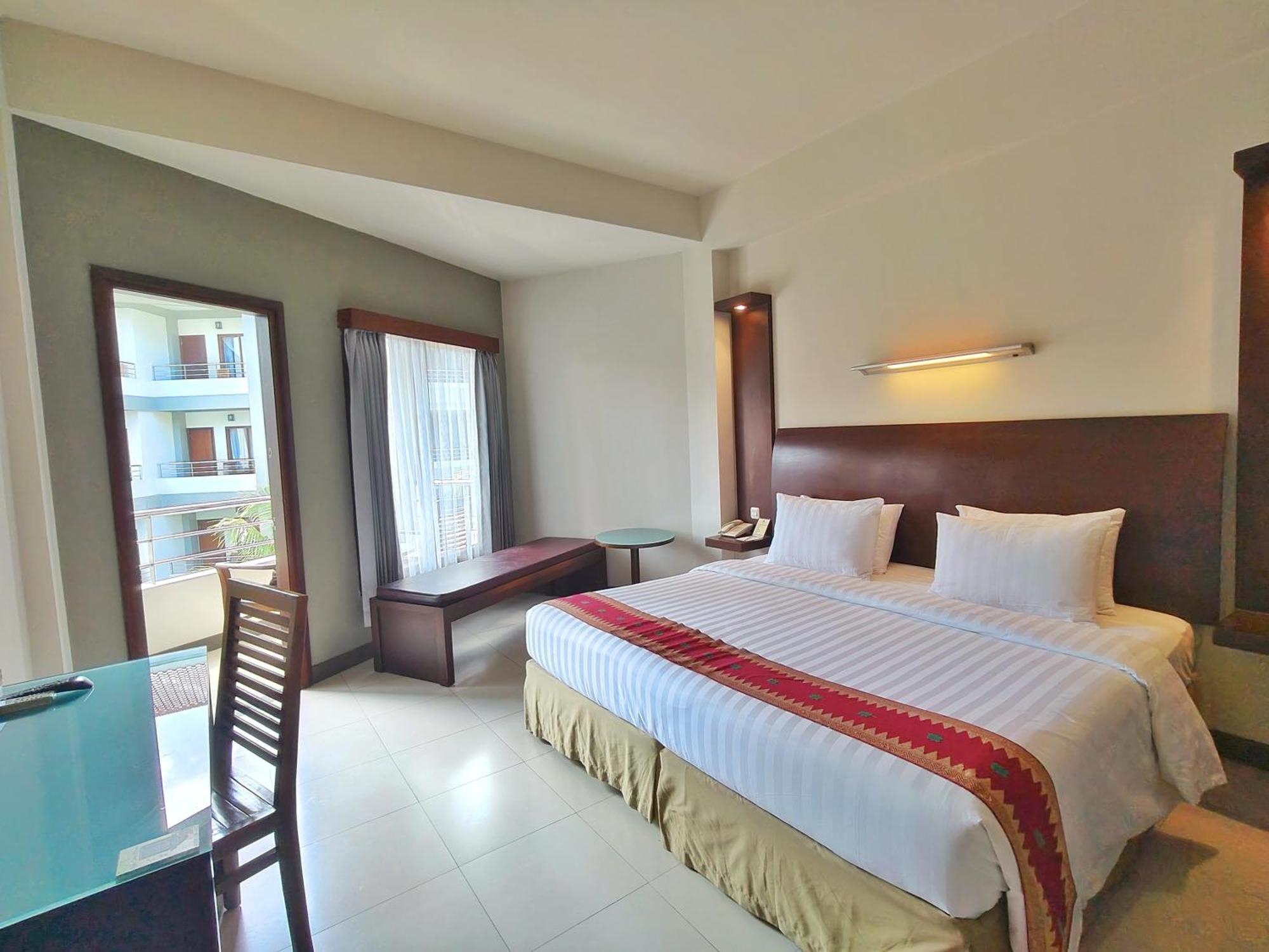 Lombok Garden Hotel Матарам Экстерьер фото