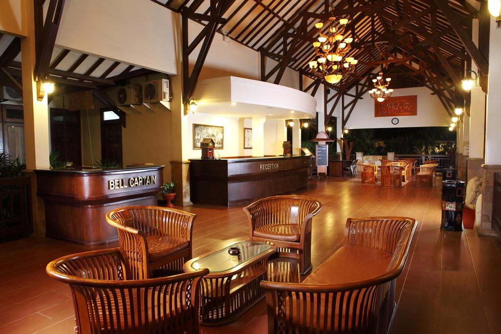 Lombok Garden Hotel Матарам Экстерьер фото